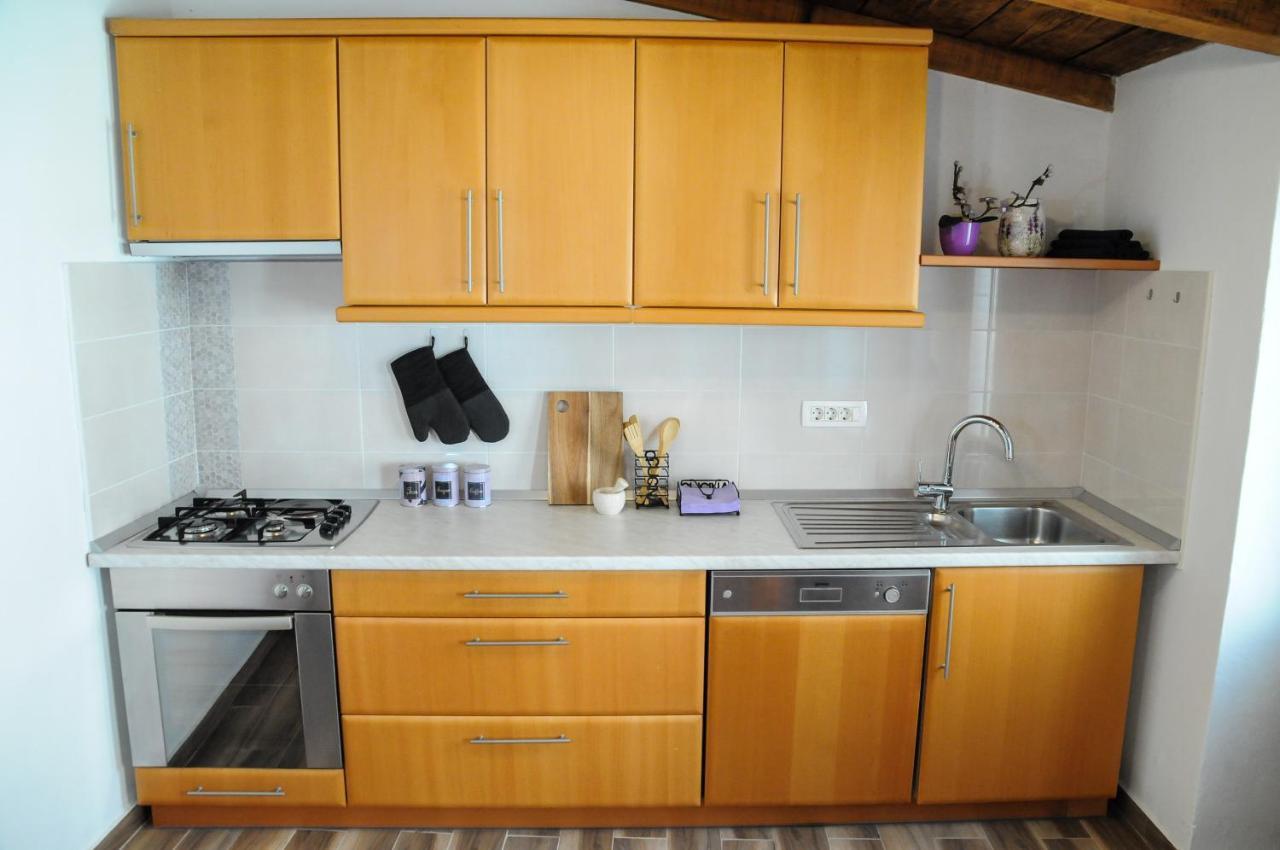 House Margerita Villa พูลา ภายนอก รูปภาพ